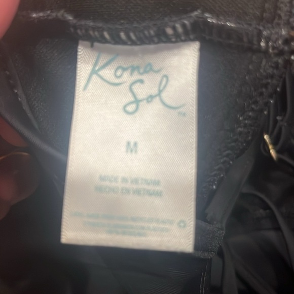 Kona sol women’s black one piece swimsuit size medium. - Picture 5 of 7